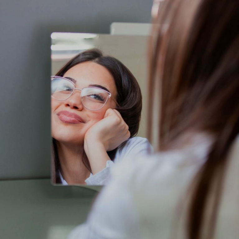 awacosmetics in Grevenbroich bietet höchste Qualität, Hygiene ohne Laufkundschaft -Monatsangeboten sowie 15% Rabatt für Schüler & Studenten